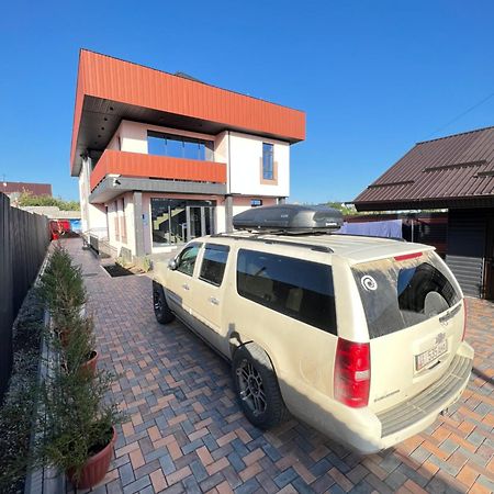 Mongu Hotel Karakol Εξωτερικό φωτογραφία